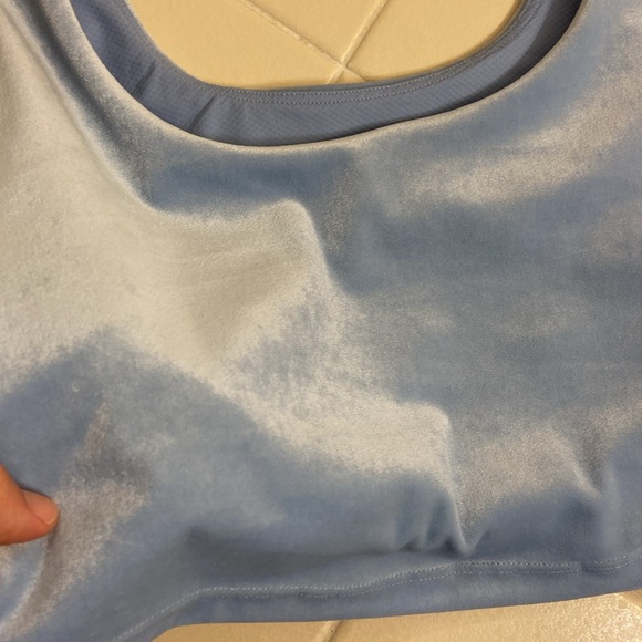 Athleta velvet cut out crop. S (A-C cups) - Picture 12 of 12